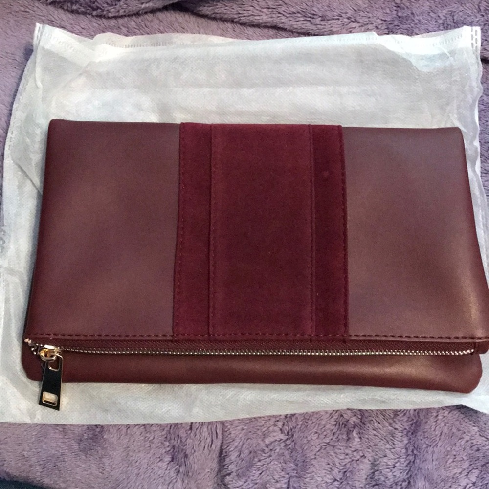Red clutch